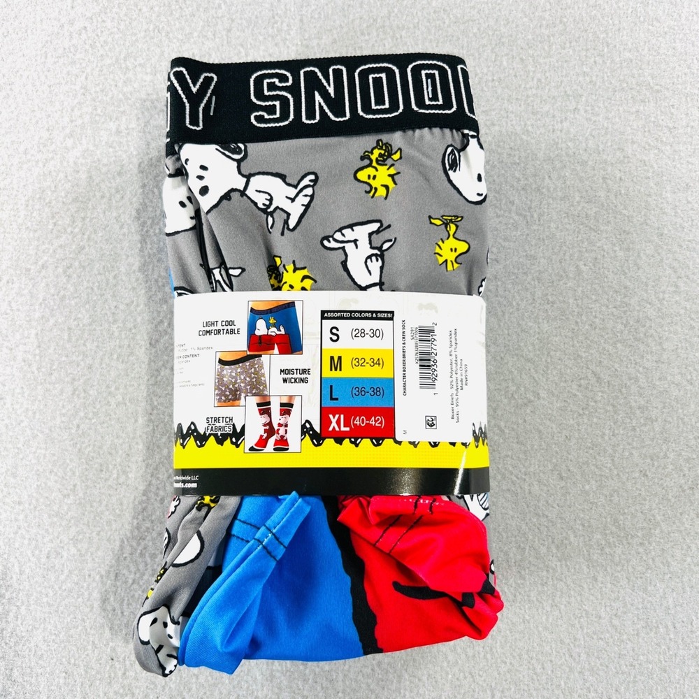 Peanuts Snoopy Boxer Briefs Socks 3PC Set Mens Small Blue Gray Red NWT Novelty - Picture 2 of 4